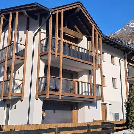 Mountain & Apartment *